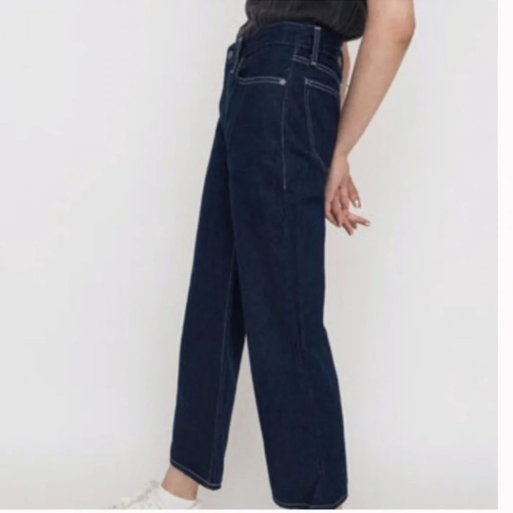 Levi’s Made and Crafted Hemp Mid Rise Crop Dark Wash - Picture 2 of 7